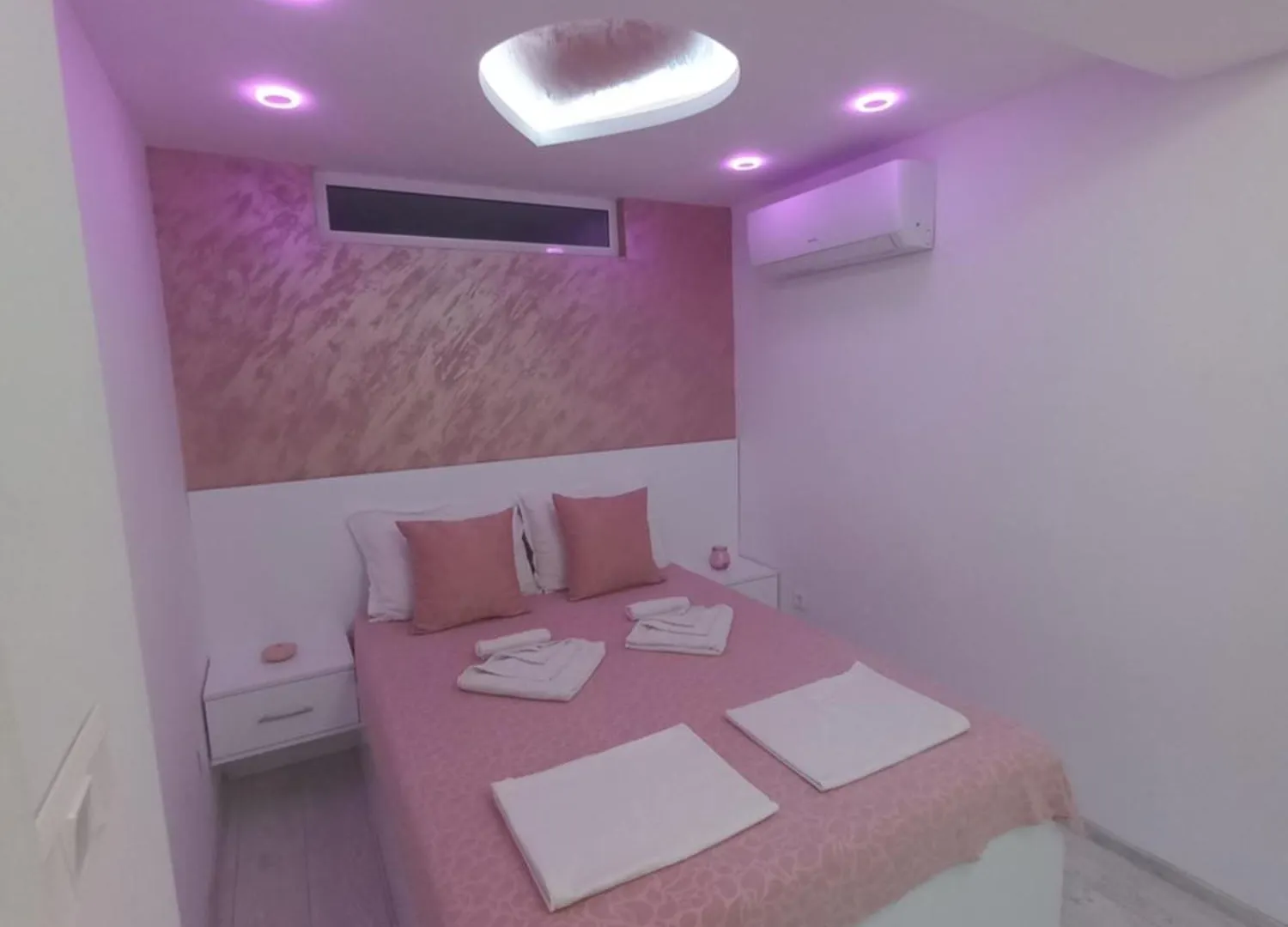 Apartment Krisiya In بورغاس 0*,